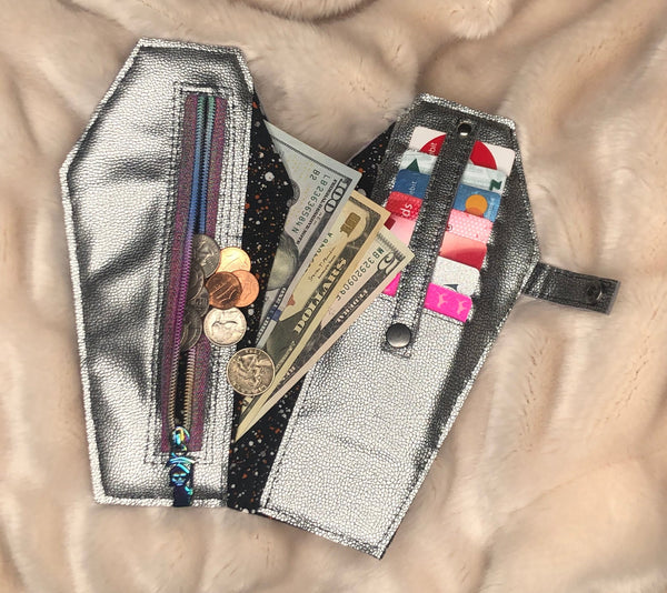 Coffin Wallet Sewing Pattern (SVG files included!)