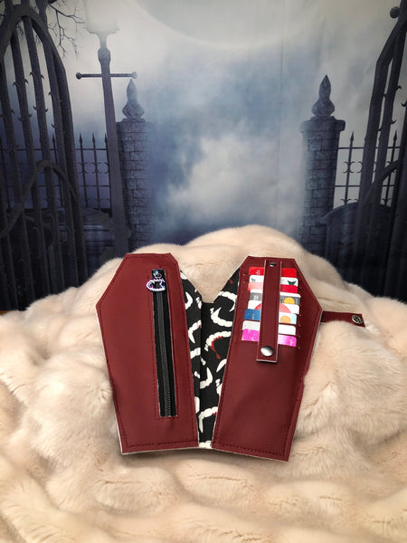 Coffin Wallet Sewing Pattern (SVG files included!)